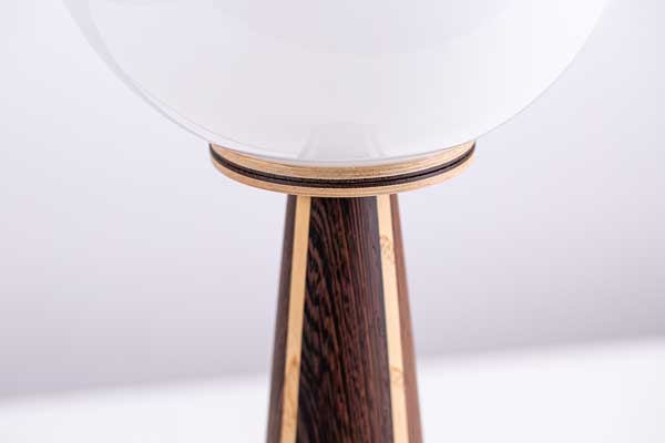 Cloodoe table lamp detail
